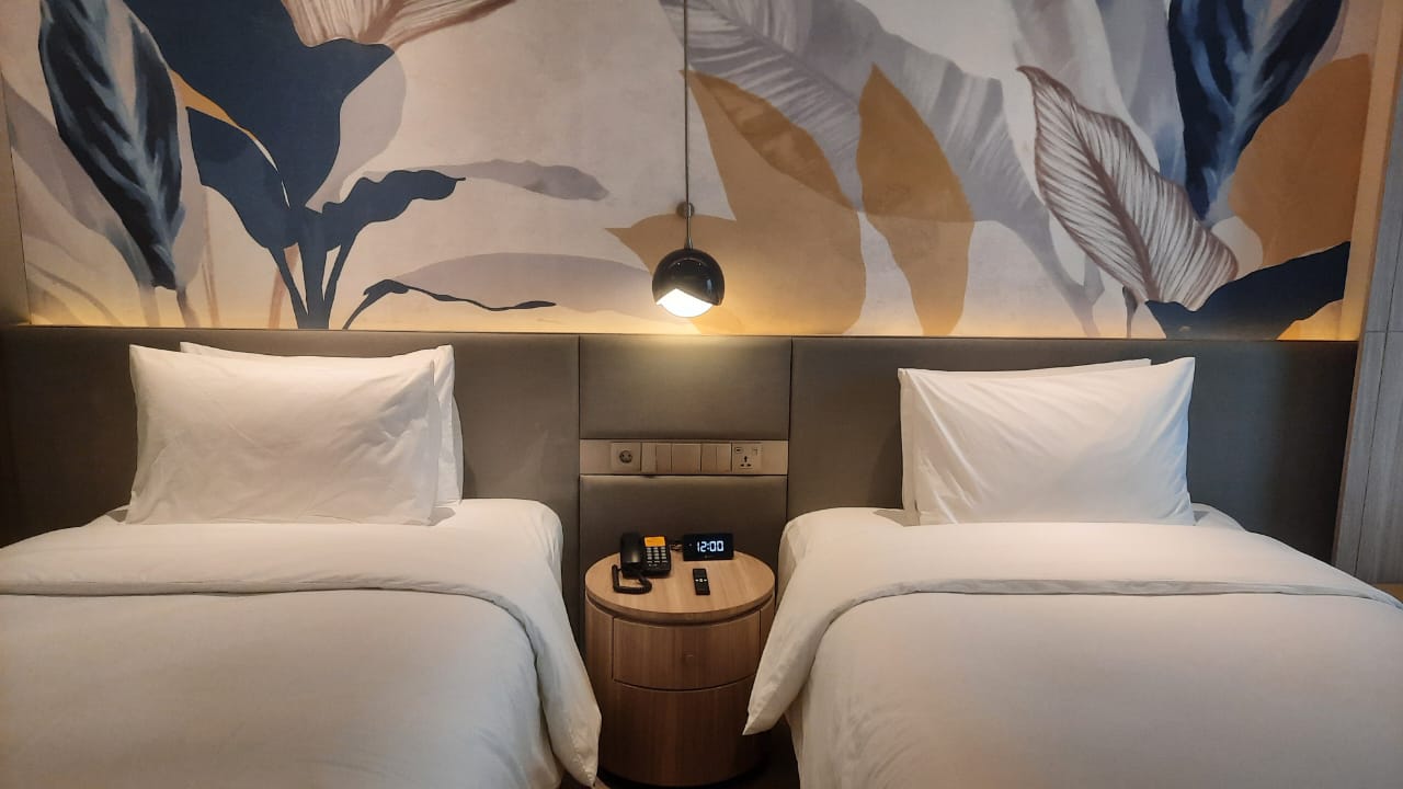 Interior 10